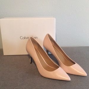 Beautiful Calvin Klein blush pink heels